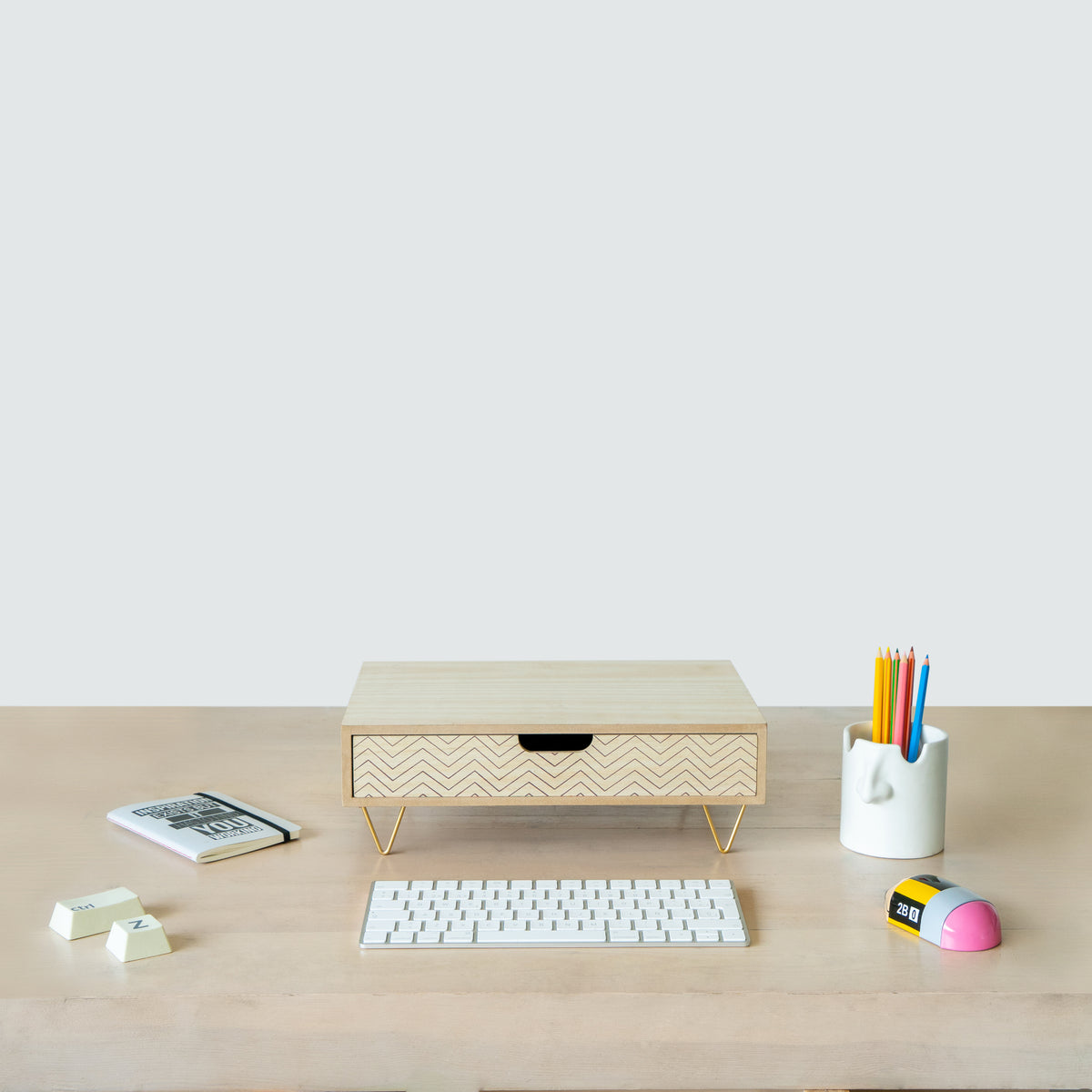 Soporte Monitor Nordic Cajón Madera Mdf